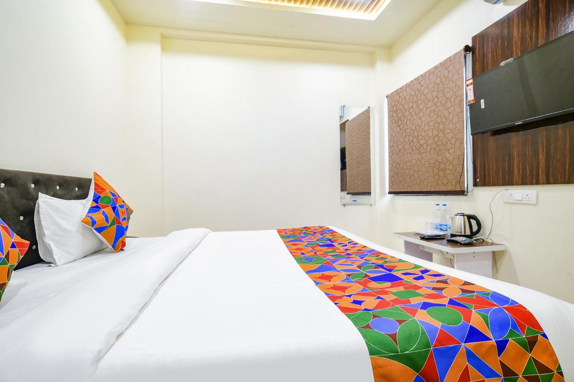 Fabhotel Crown Park Indore Exterior photo