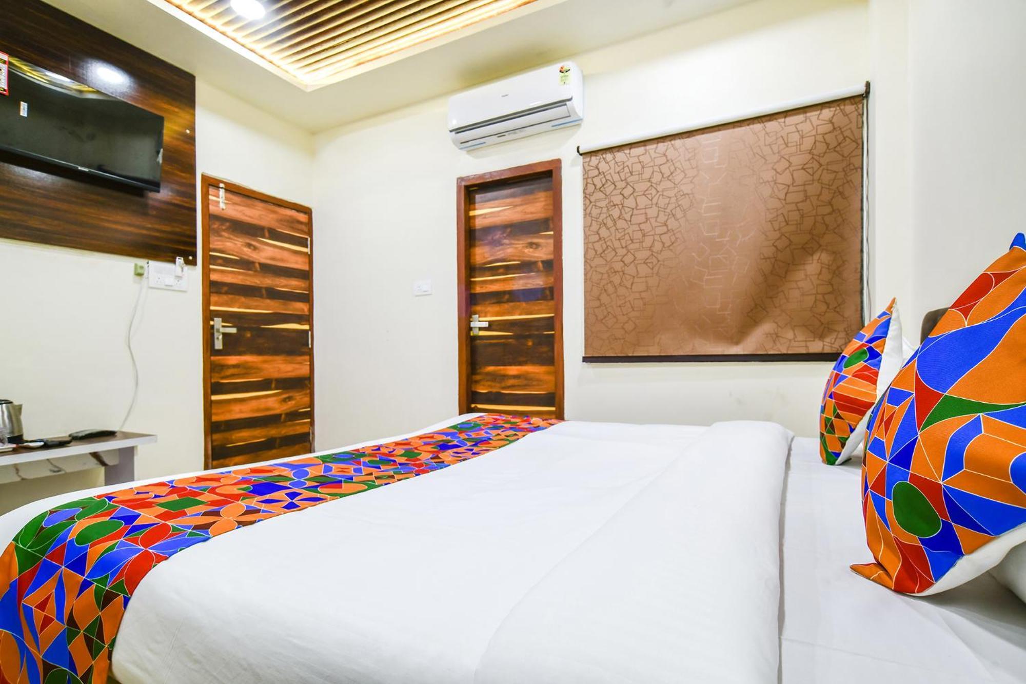 Fabhotel Crown Park Indore Exterior photo